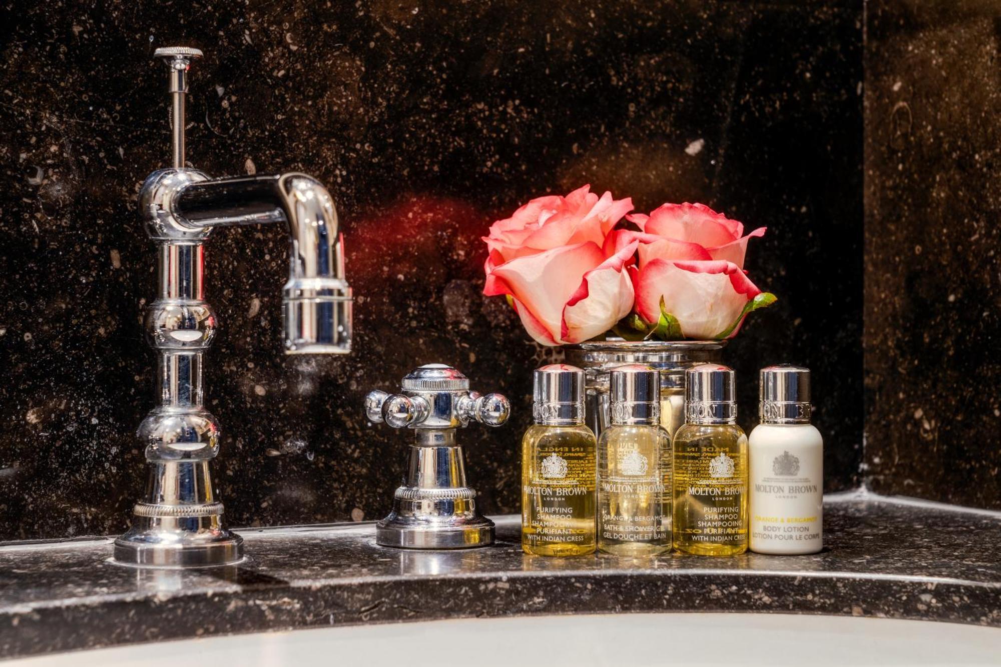 B&B Exclusive Guesthouse Bonifacius 브뤼헤 외부 사진